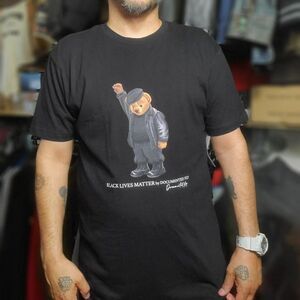 Documented Fly Black Lives Matter Bear T-shirt - Men's sz Large  - Black